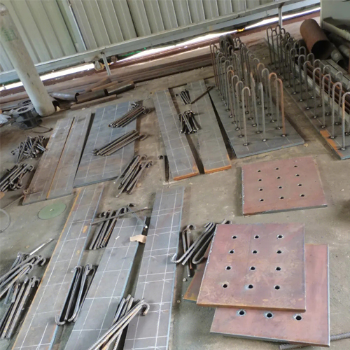 有哪些其他因素会影响德州预埋件位置的确定？