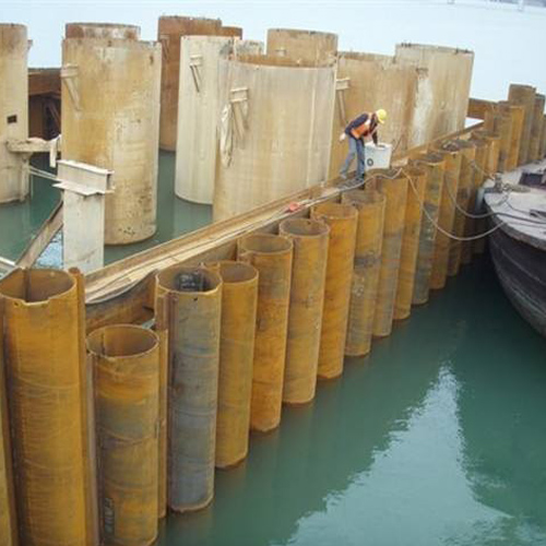 德州钢护筒现场安装